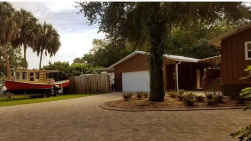 Scallop Hut - Old Homosassa