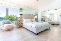 360° Mountain Views, Heated Pool & Spa, Firepit