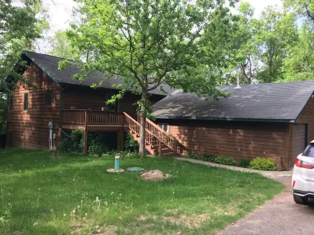 Cabin Rental on Ojibway Lake near Park Rapids - accommodates 7