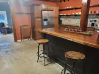 Waterfront industrial-farmhouse with wine fridge, hot tub, firepit, sleeps 8