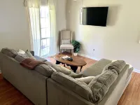 InstaWorthy Spa Oasis ~ Hot Tub ~ KING Adjustable Base Bed ~ 15Min to Beach