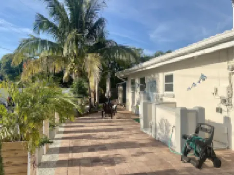 Charming Private Suite, Close to Siesta Key, Florida