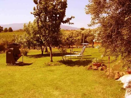 House Vacation Rome with garden dipped in the green of the countries of the Roman Castles Hotels in Cori