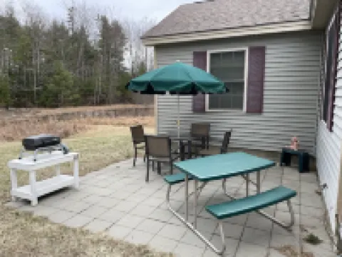 Five miles from the beach, newly remodeled home with lots of privacy.