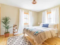 Cozy Catskills Chalet Hotels in Callicoon