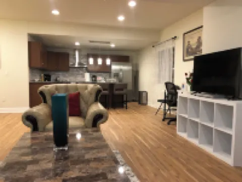 Charming 2-Bedroom Basement Apartment with AC and WiFi in Terrific Aurora