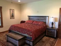 No Security Deposit on Hill Country Ranch Hideaway minutes from San Antonio Hotels in Medina County
