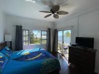 Stunning Maui Oceanfront Oasis: 2Bd/2BTH Penthouse w/AC Menehune Shores #625 Hotels in Kalepolepo Beach