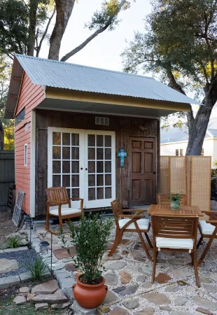 Abita Historic House - Fun Place to Visit for a Retreat Full on Relaxation. Отели в г. Сейнт Таммани Пэриш