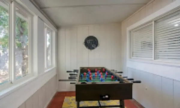 Peoria Retreat w/Grill & Games