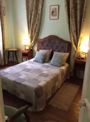 House located at the heart of Auxerre, very quiet, very good accommodations Hôtels à proximité de : Jardin Cher Paul-Bert