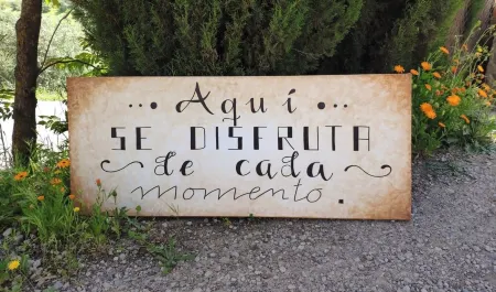 Casa Rural Grande Huerto Margara Отели рядом с достопримечательностью «Ruta del Amor (Setenil de las Bodegas)»