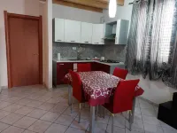 SWEET HOME - LARGE TWO-ROOM