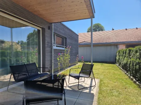 10min to CenterParcs, bungalow with garden and carport, 4 persons