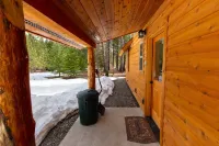 Mazama Mountain Hideaway is waiting to be your basecamp for fun! Now with A/C!