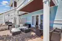 Resort style Luxury condo on the waterfront with private patio overlooking bay.
