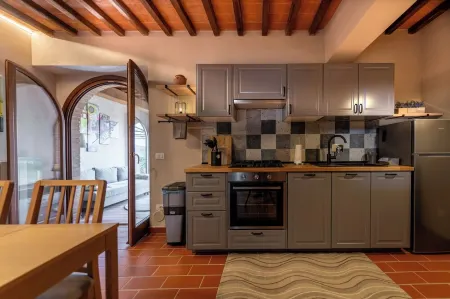 Refined Home W/ Pool, Stunning View, and Relaxing Отели в г. Вольтерра