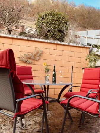 Newly renovated, modernly furnished vacation home in the village center