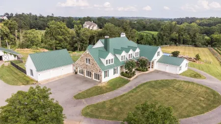 Gruner Bungalow at Otium Cellars