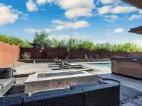 Ivins Oasis : Private Hot Tub & Pool Hotele w: Ivins