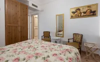 Sostella-Positano Center-Guest 7 Adults+1 Kids in 4 Bedrooms, 4 Baths- WiFi & AC