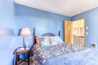 SPA Home! Hot Tub & Sauna, OCEAN View , AC+ EV Charger, Wheelchair Lift.