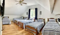 Canadaigua Lake Sunset Oasis: Private Beach, Family Fun Wineries, CMAC, Shopping