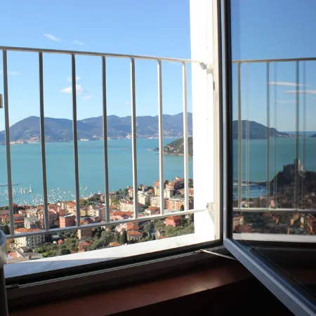 Apartment 6 pax wifi breathtaking sea view