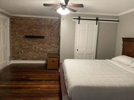 Stay downtown within walking distance of restaurants, shopping, and breweries!