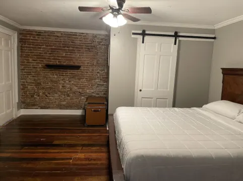 Stay downtown within walking distance of restaurants, shopping, and breweries!