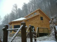 Casa Lago Lakefront on Watauga Lake, covered boat dock, boat slip, water toys