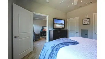 Luxury Apt near Ft Jackson