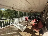 Lake House on Cedar Creek Lake - Hoot Hoot Holler Hideaway Hotels in Franklin County