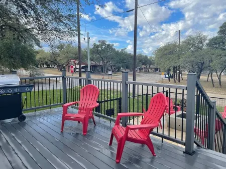 Cozy Cottage in delightful Johnson City, Texas