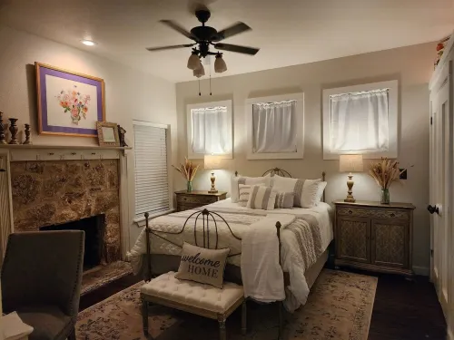 Ethyl's Place - a Charming Place to Stay.