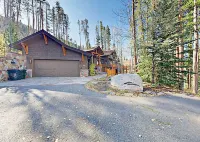 Spacious Secluded Luxury Home 5 minutes from Vail Mountain