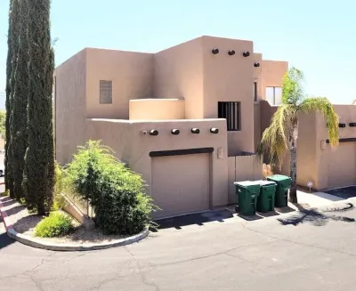 Beautiful Mountain Views and a spacious relaxing home in NW Tucson.
