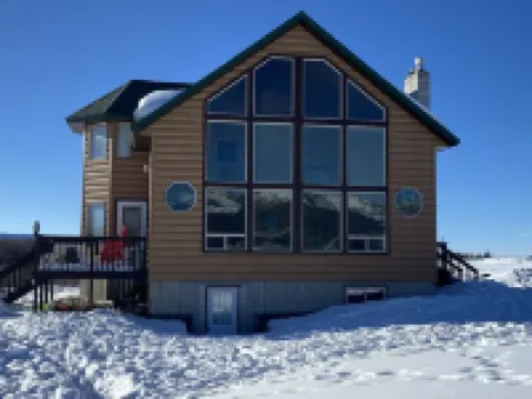 Beautiful Driggs cabin w/ spectacular Teton views near Grand Targhee Ski resort!