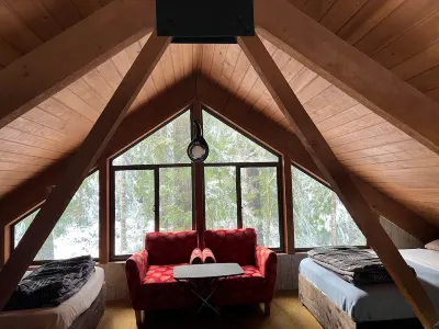 1 Min to Mt Rainier - Cozy Cabin with Fireplace/Sauna/Deck
