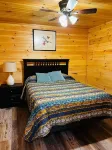 Charming Yet Wild Cozy Retro Cabin Hot Tub, Sunroom, Fire Pit & Trout! Hiking! Hotels near Monongahela National Forest