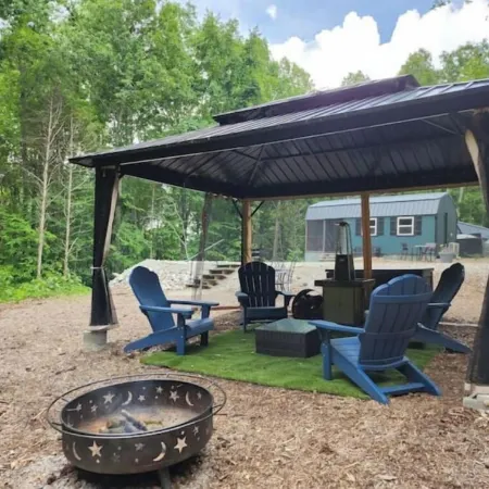 Glamping Tiny Home near Center Hill Lake
