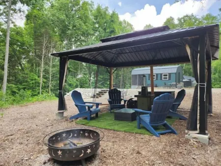 Glamping Tiny Home near Center Hill Lake
