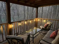 Mountain Log Cabin on Dale Hollow Lake/ Obey River