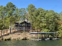 New Hot Springs Lakehouse with Double Stall Dock!