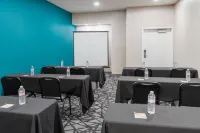 Hampton Inn & Suites Sacramento-Cal Expo Hotels in McClellan Park