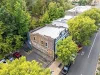 The Central Loft: Contemporary Downtown Retreat Along Hot Springs' Bathhouse Row