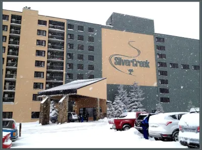 March Deals - Silvercreek Lodge! 2BDR/2Bath. Ski In/Out, Wifi, Pool, Hot Tub Отели в г. 
