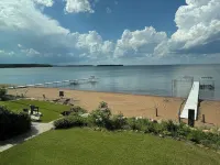 Leech Lake - Beach campfire sunsets and Prime Fishing and Swimming Getaway