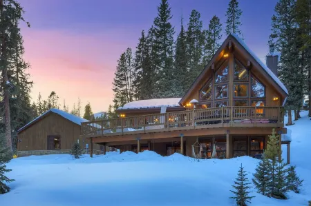 Spruce Creek Lodge- 5 min to Downtown Breck!