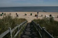 RESIDENZ-MEERESRAUSCHEN vacation apartment with sauna directly on the beach - pure relaxation